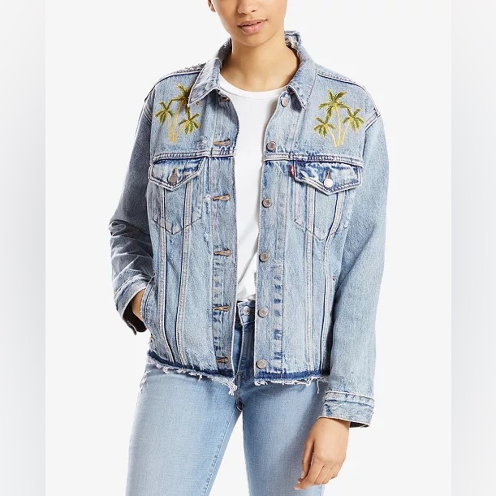 Levi’s Women’s Ex-Boyfriend Embroidered Trucker Jacket S NWOT,Denim, Jean
